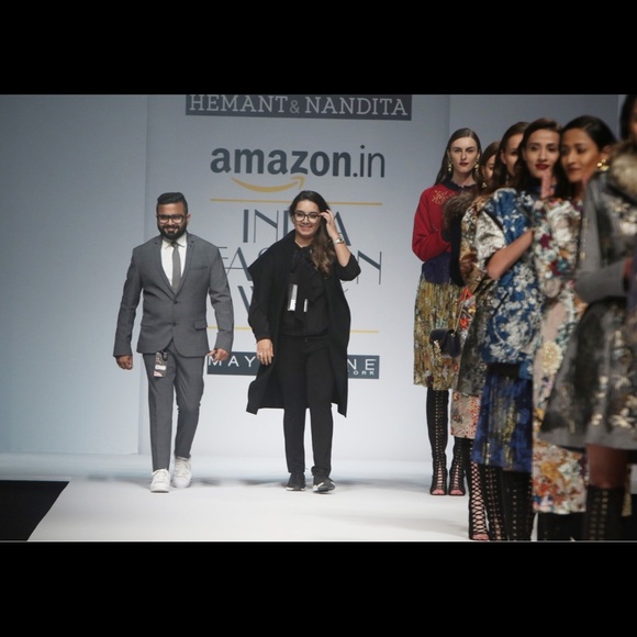 HEMANT & NANDITA (SMALL) Crystal Sweatshirt GRAY - Picture 8 of 8